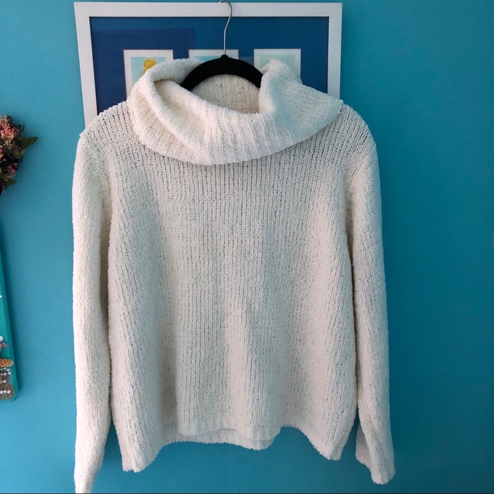 White turtleneck sweater